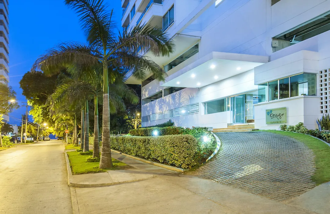 Travelers Orange Cartagena-1