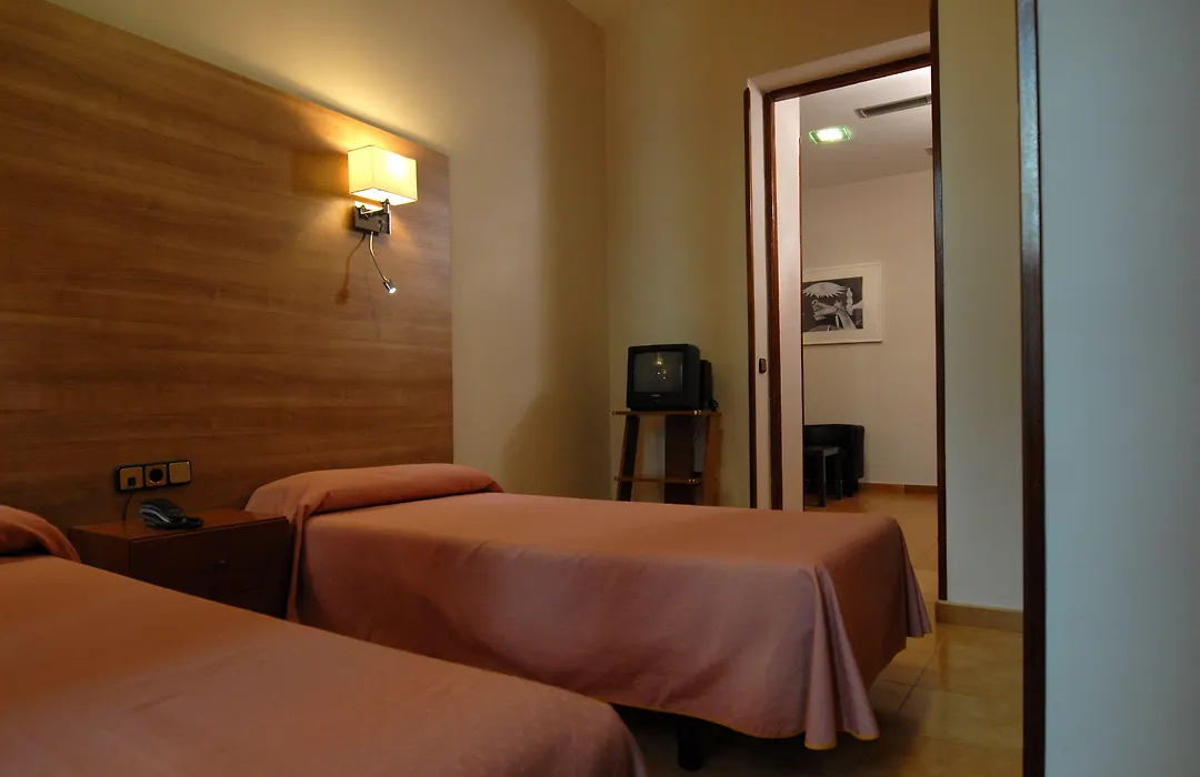 Hostal Aguilar-1