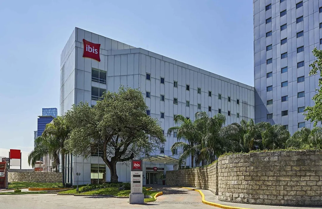 Ibis Monterrey Valle-1