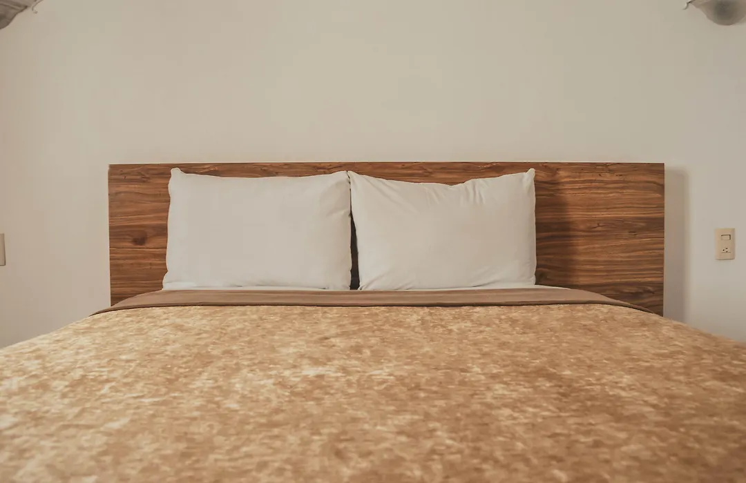 Hotel Latino-1