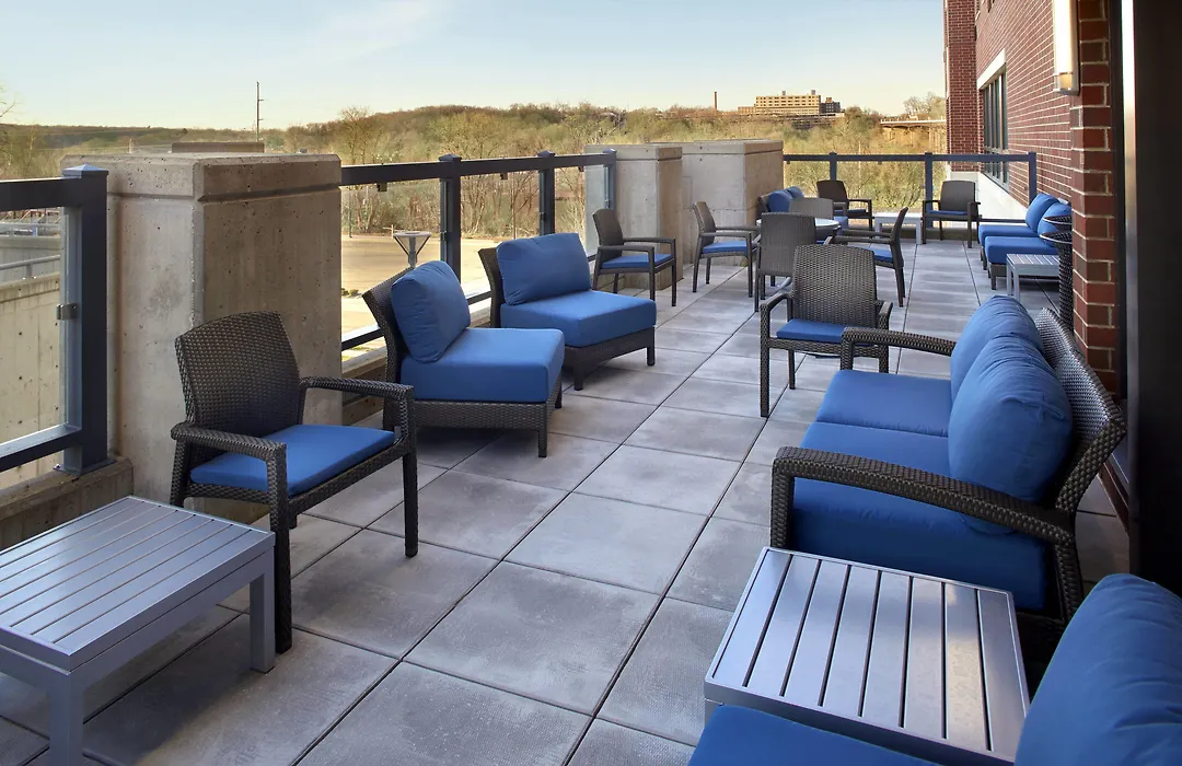 Courtyard By Marriott Akron Downtown-1