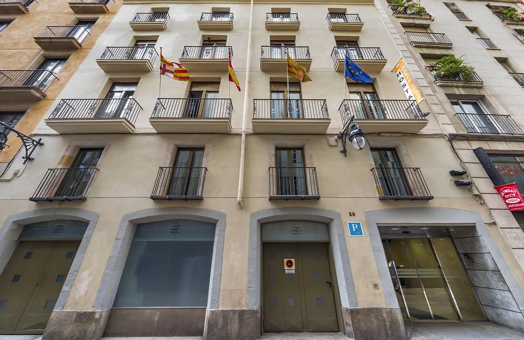 Hostal Operaramblas-1