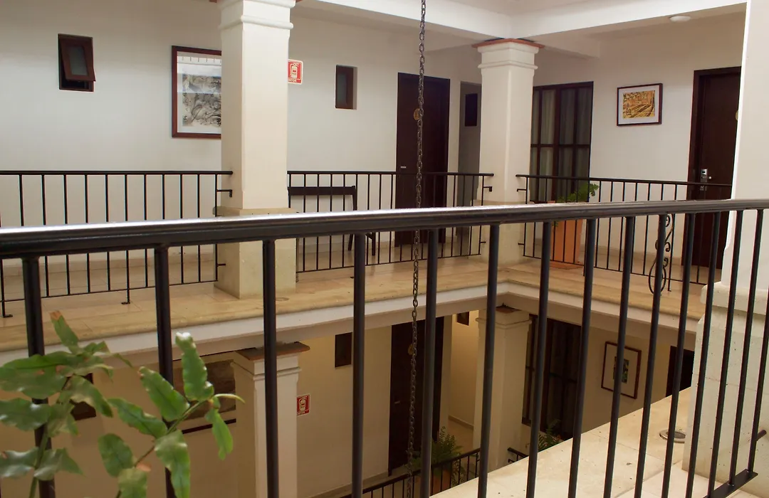 Hotel Real Alma-1