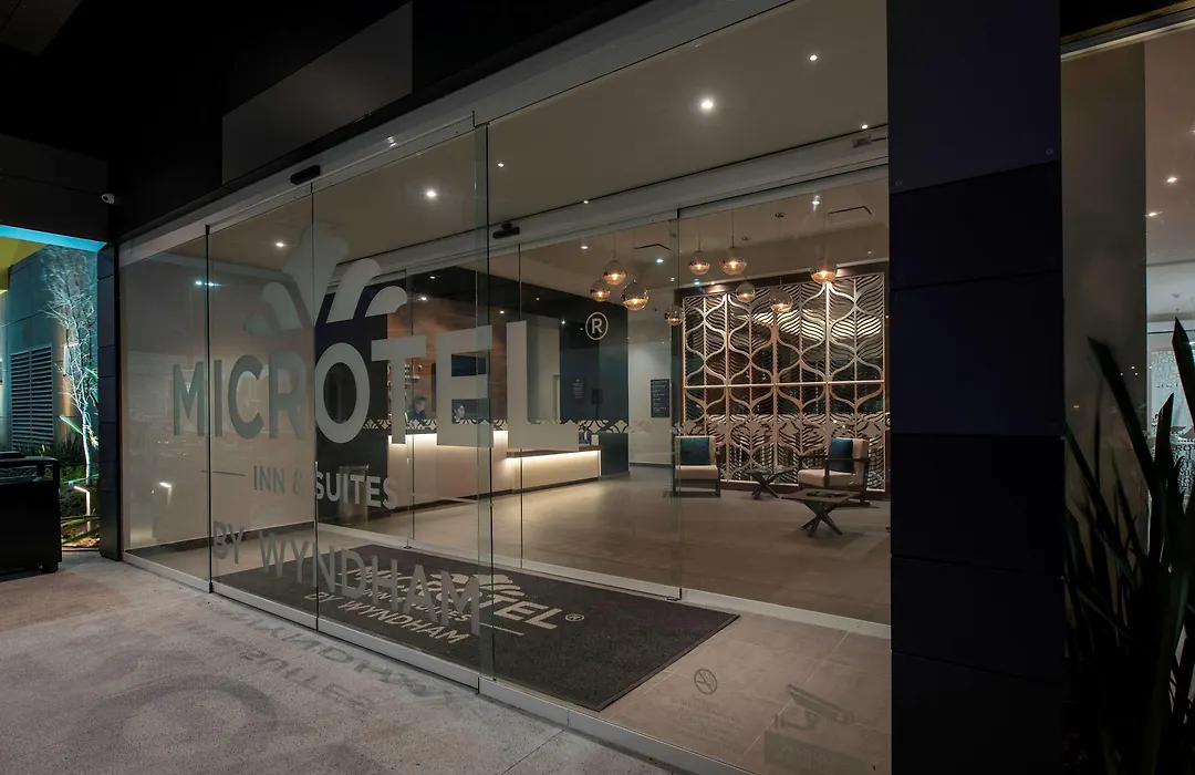 Microtel Inn & Suites By Wyndham San Luis Potosi-1