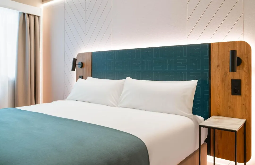 Limehome Benidorm Calle Major-1