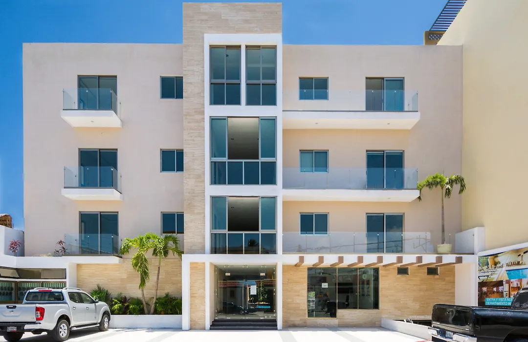 Palmarena Rooms & Residences - Long Stay Comfort With Parking, Sauna, Gym & Pool - Steps From 5Th Avenue-1