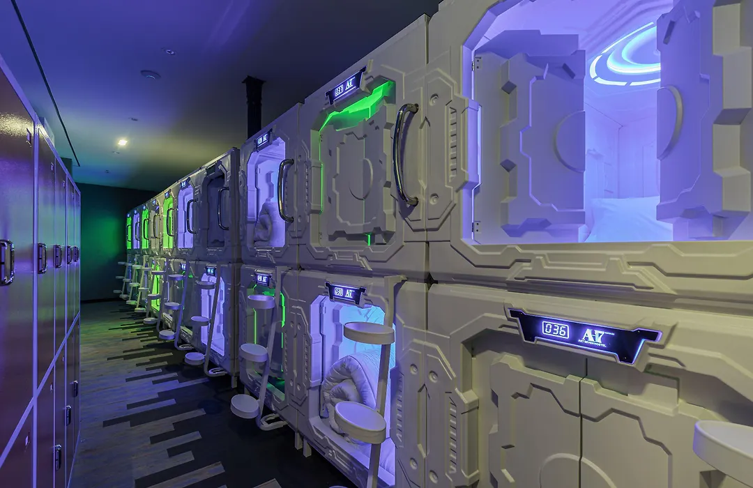 Art Seven Hostel Capsules-1