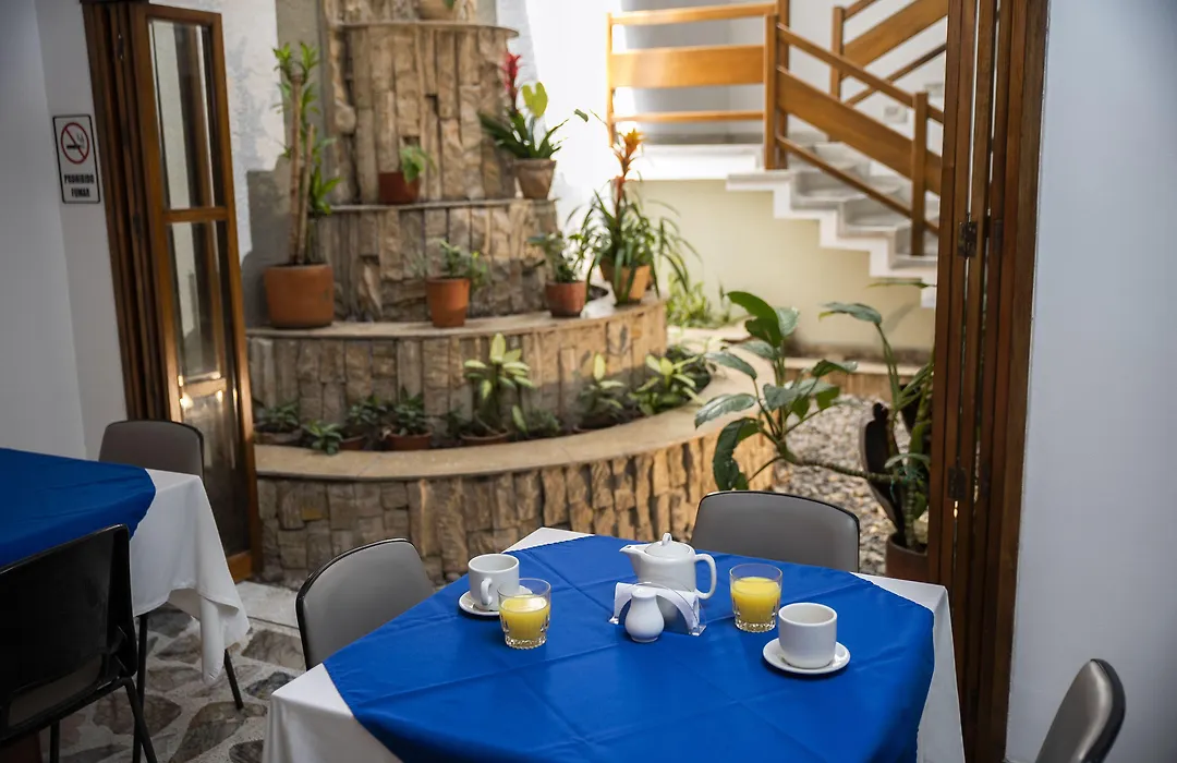 Casa Rosales-1