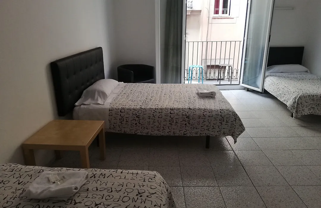 Hostal River-1