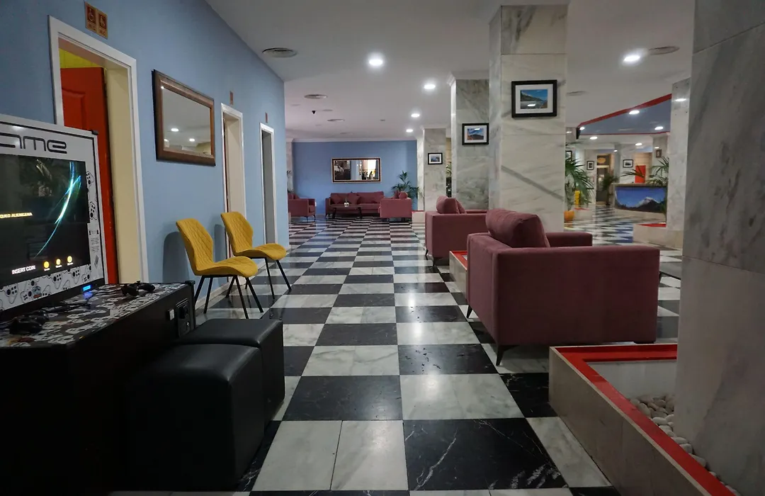 Las Piramides Resort-1