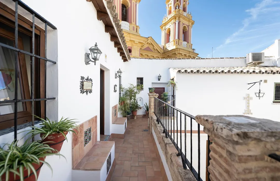 Hospedería Monasterio de San Leandro-1