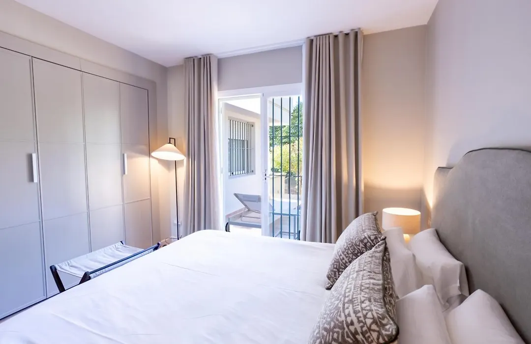 Elviria Hills Living-1