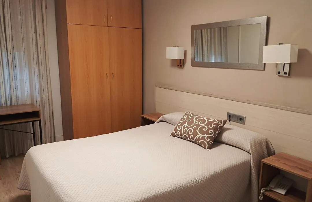 Hostal Atienzar-1