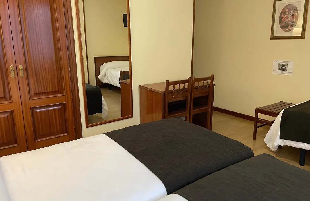 Hotel Capital de Galicia-1
