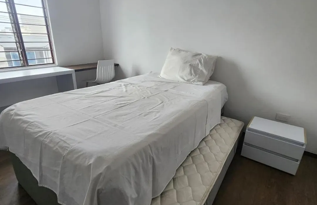 La divina trinidad - Galeria Wellness Hostal-1