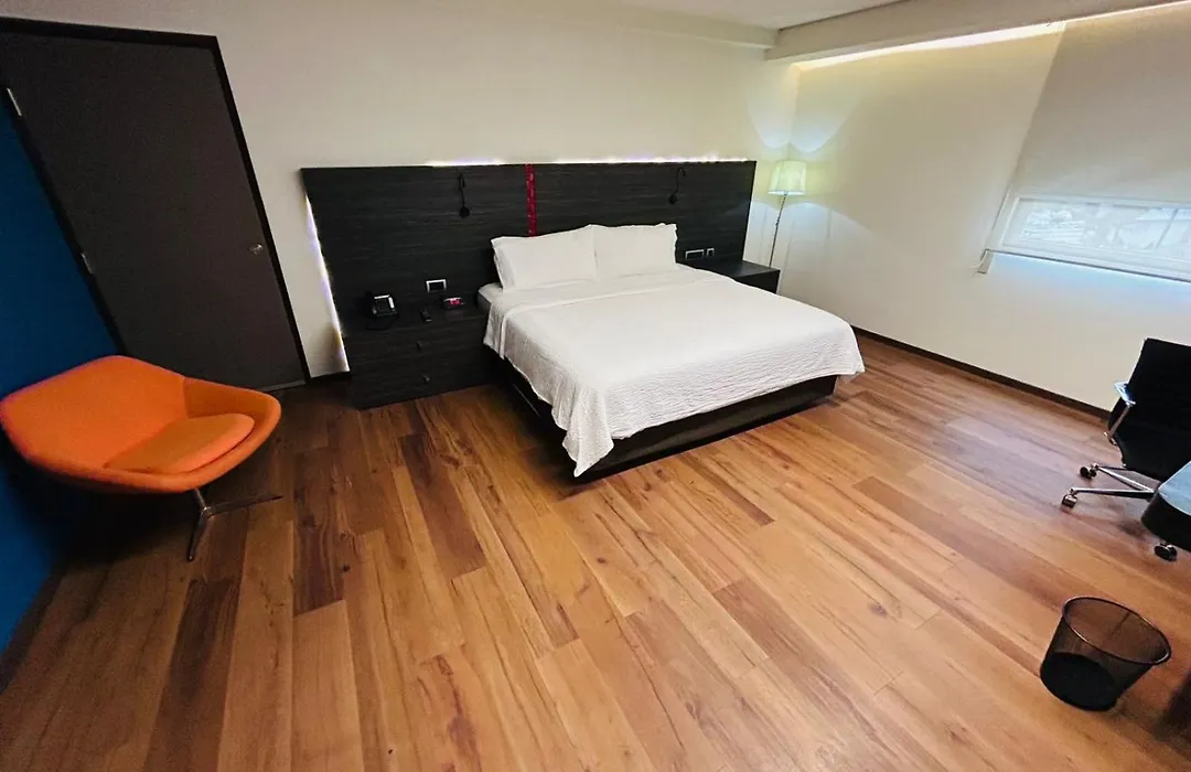 Holiday Inn Express Mexico Aeropuerto, an IHG Hotel-1