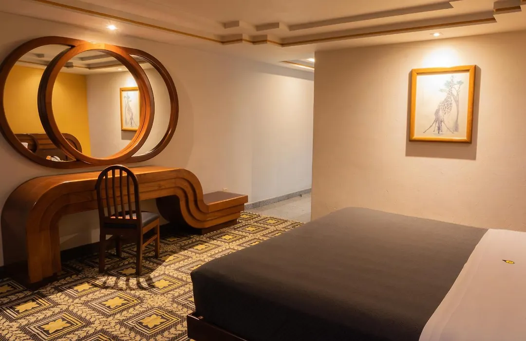 Hotel Escala Siglo XXI-1