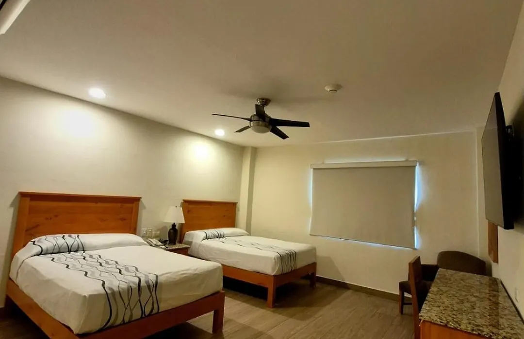 Hotel Baja-1