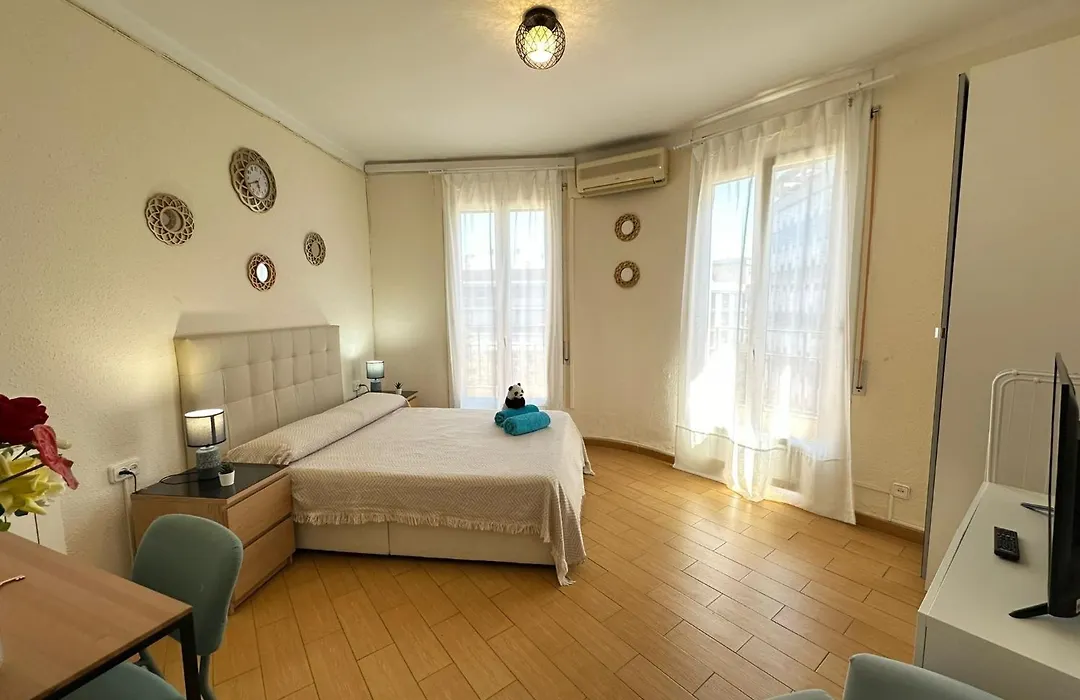 Habitaciones en la calle Valencia-1