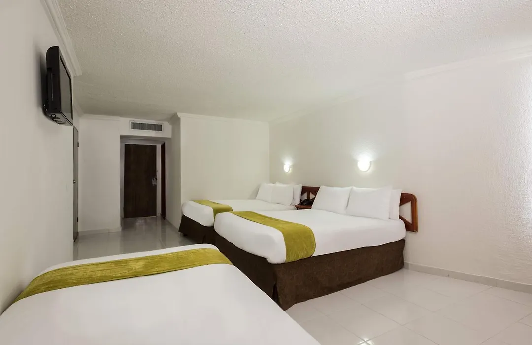 Calypso Beach Hotel-1
