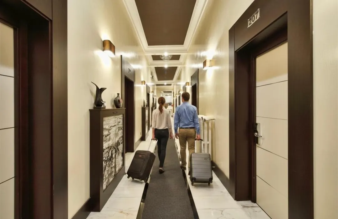 Alhambra Suites-1