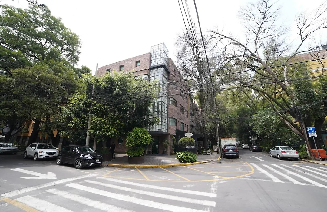 Flowsuites Polanco-1