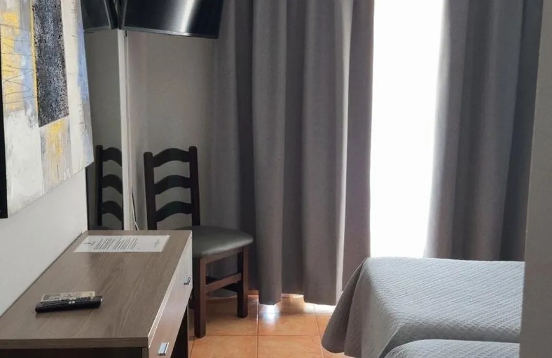 Hostal La Colonia-1