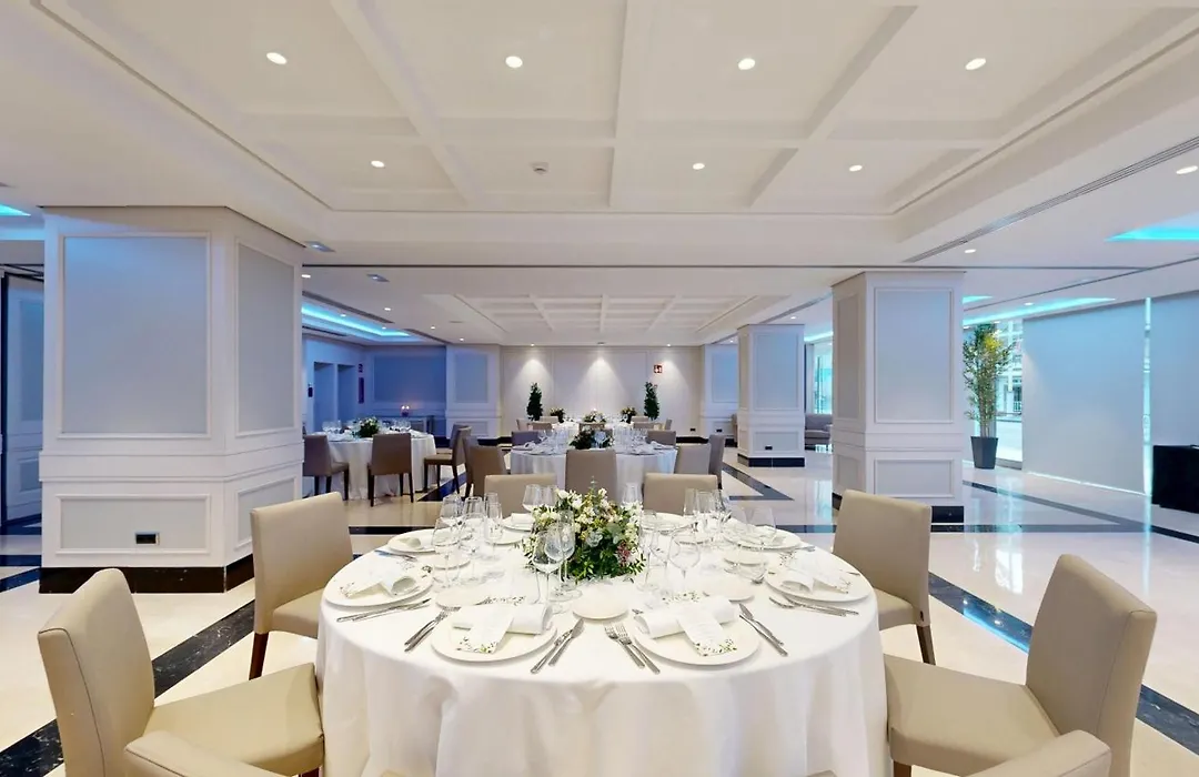 Hotel Andalucía Center-1