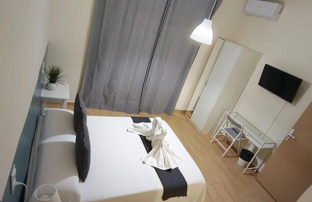 Hostal Muntaner-1