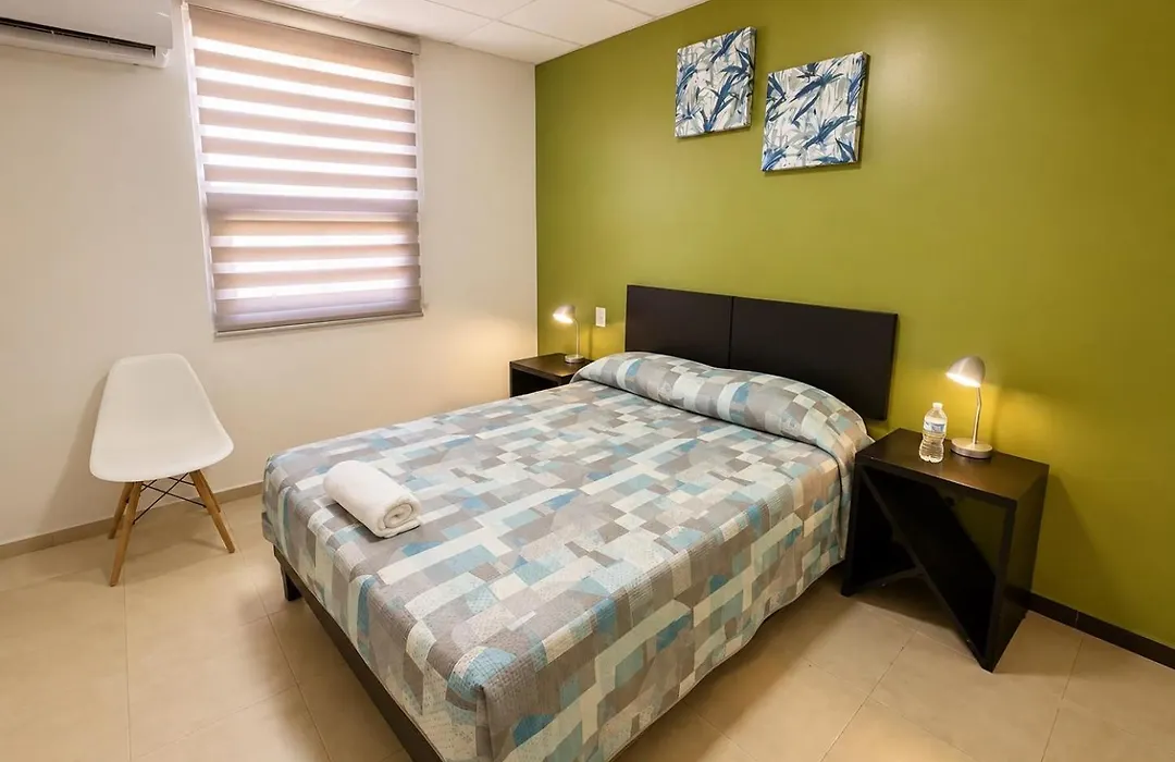 Hotel Plazha Express-1