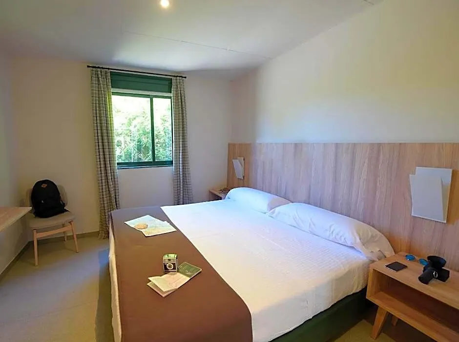 Albergue Monte Do Gozo-1