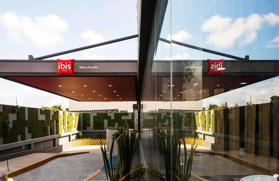 Ibis Tijuana-1