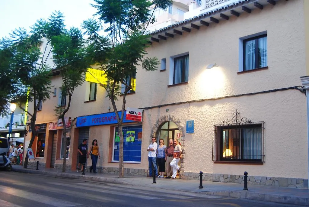 Hostal Costabella-1