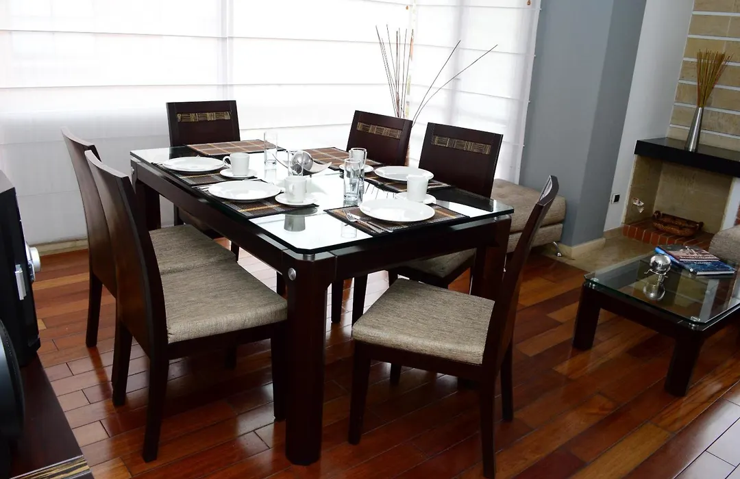 Prisma Suites Chico 94-1