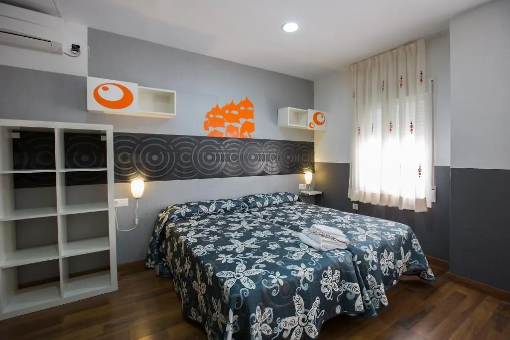 Hostal Gaudi Cuenca-1