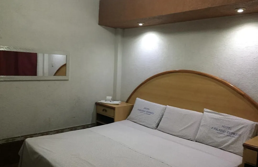 Hotel Paraiso Express-1