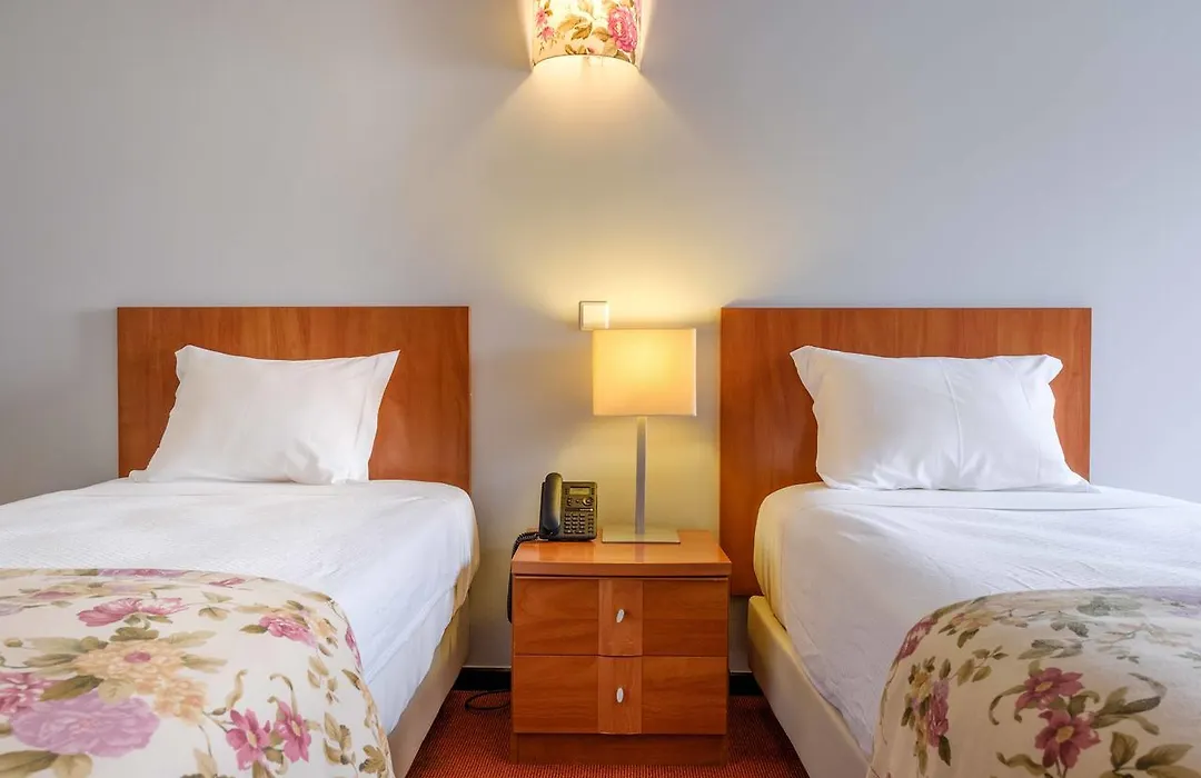 Catolica Hotel-1