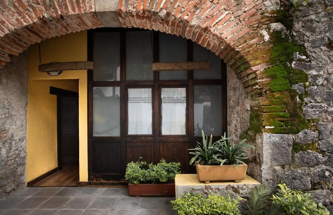 Suites Los Camilos-1