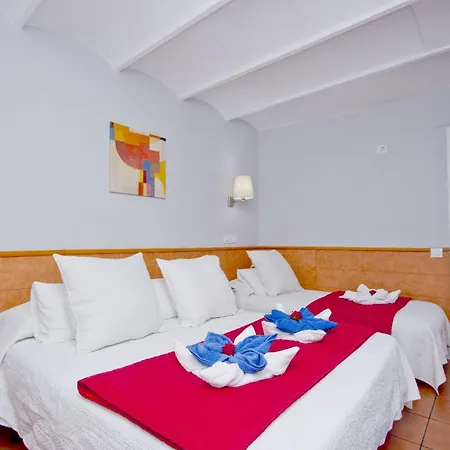 Barcelona City Rooms Hostal-3
