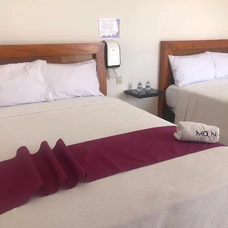 Motel Moon-2