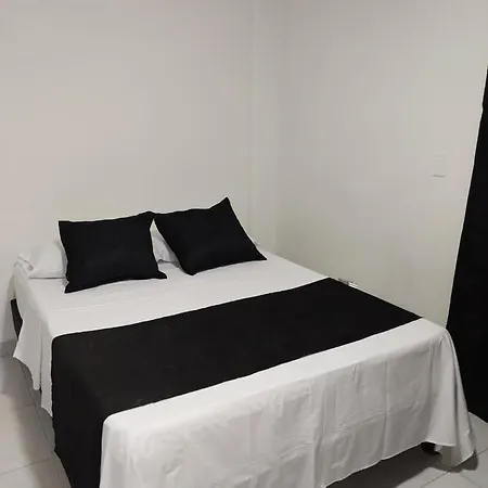 Hotel Black & White-2