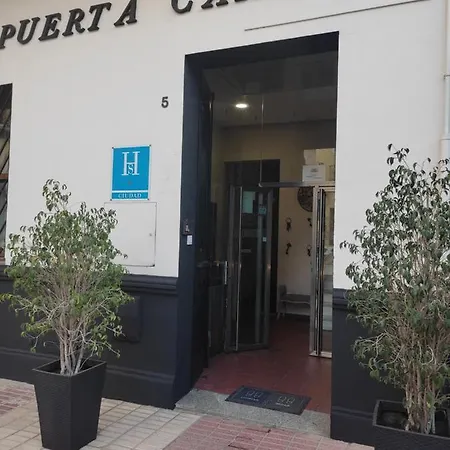 Hostal Puerta Carmona-2