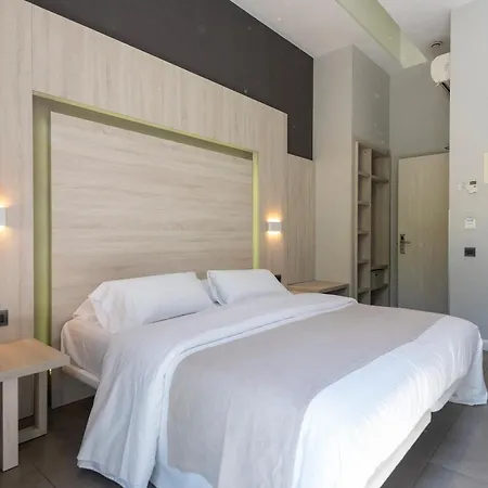 Plaza Goya Rooms-2