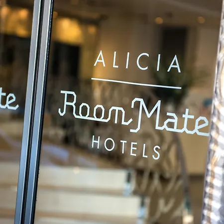 Room Mate Alicia-3