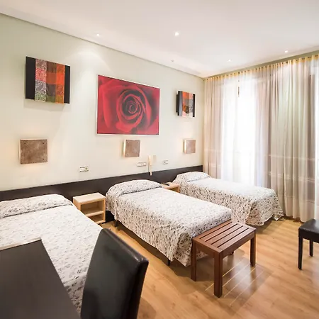 Hostal Manuela By Gaiarooms-2