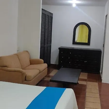 Hotel Blue-3
