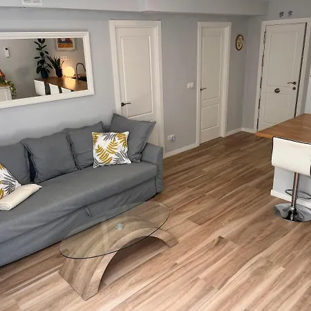 Modern Studio By The Airport-Ifema-2