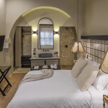 Privado Designer Boutique Hotel-3