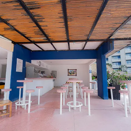Playa Suites Acapulco-2