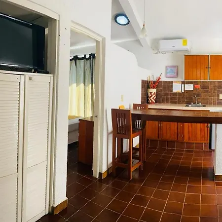Suites Acapulco Yamba-3
